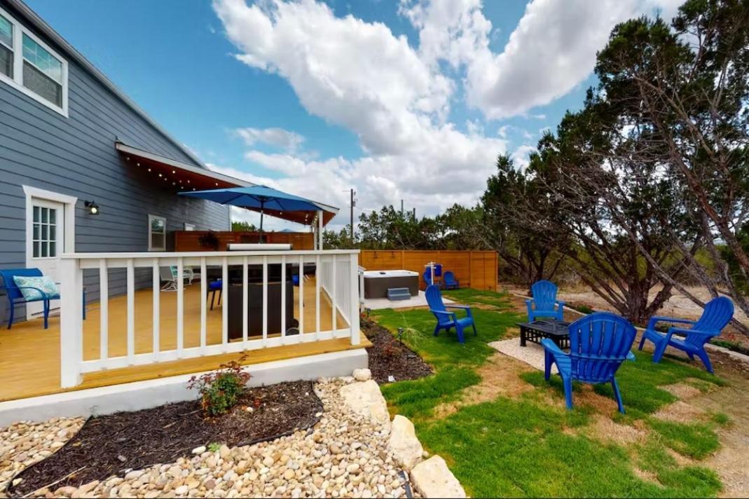 Blue Oasis In The Hill Country Hotel Kerrville Exterior foto